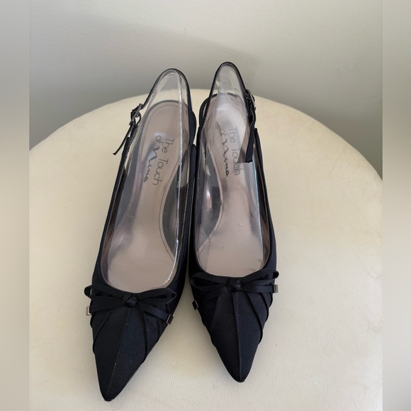 Classy Nina black kitten heel bow 7.5 - Picture 2 of 3
